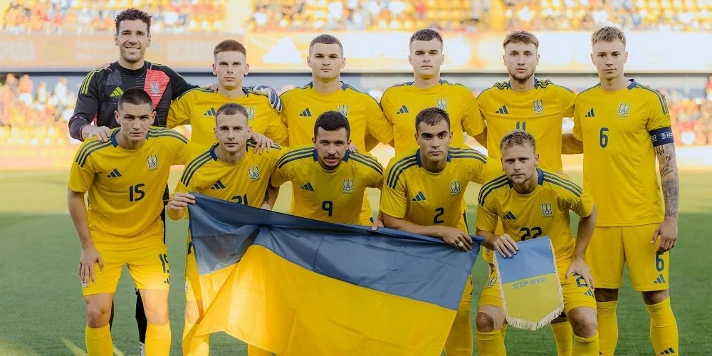 Збірна України відзначилася двома забитими м'ячами, але поступилася в першому матчі молодіжного чемпіонату Європи-2025.