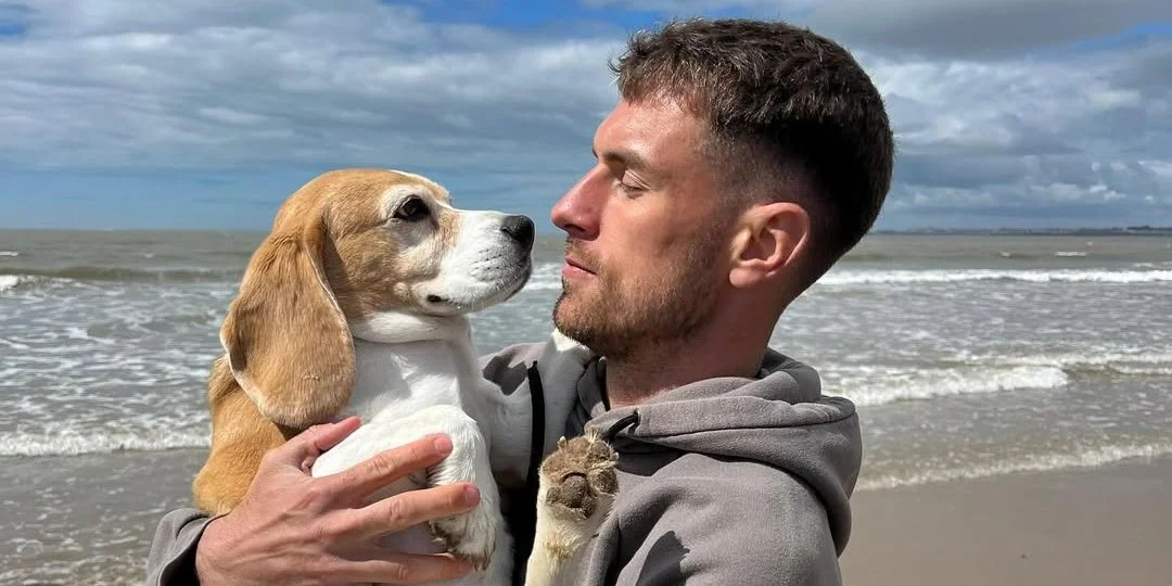 Знаменитий спортсмен готовий винагородити 20 тисяч доларів за допомогу у пошуках його собаки -- дивіться фото.