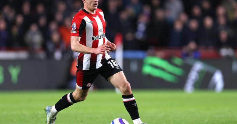 Ярмолюк знову на полі: український хавбек Брентфорда готовий до виступів після відновлення від травми.