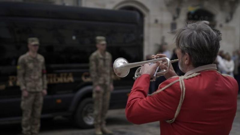 Степан Ямелинець та Юрій Валько. У понеділок Львів віддасть останню шану Героям.